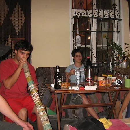 Hostel Hikers *